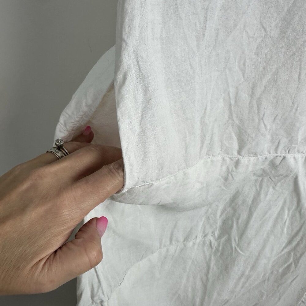 Elegant White Midi Dress - Picture 5 of 9
